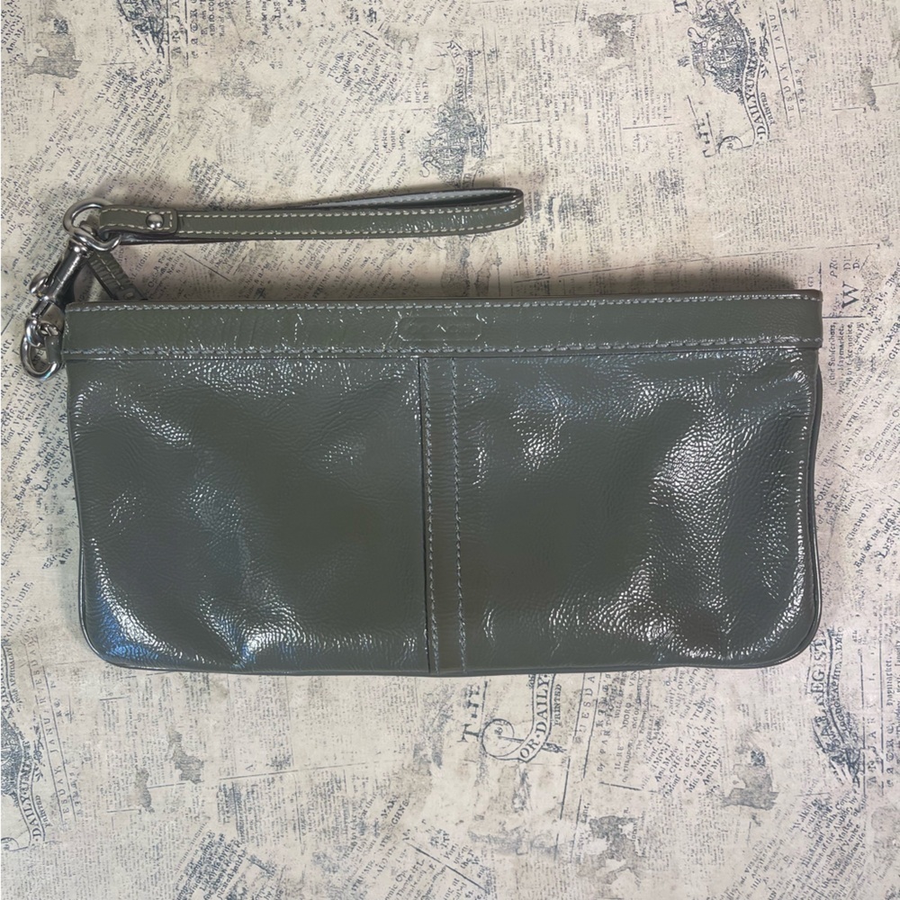 Coach Gray Patent Leather Wristlet Zip Pouch Clutch Silver Hardware